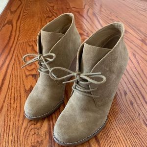 Suede wedges lucky brand EUC